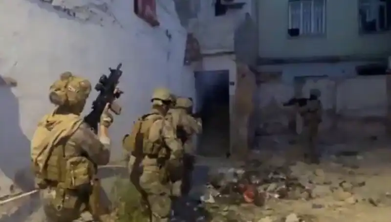 75 İlde Dev Uyuşturucu Operasyonu: 2 Bin 311 Şüpheli Yakalandı!