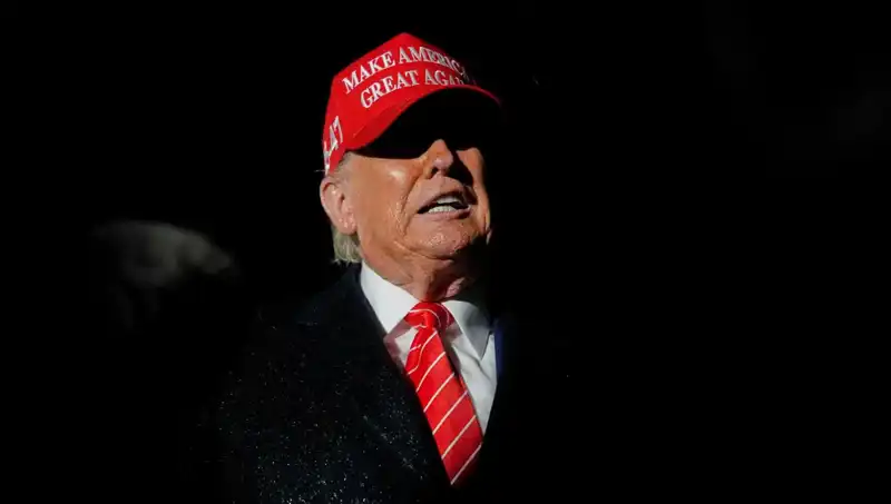 Yüksek Mahkeme'den Trump'a Şok Yetki: Göçmenlerin Yasal Statüsü Tehlikede!