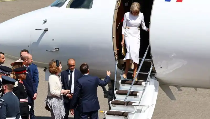 Macron Çifti Arasındaki Kriz Derinleşiyor: Eşi Görmezden Geldi mi?