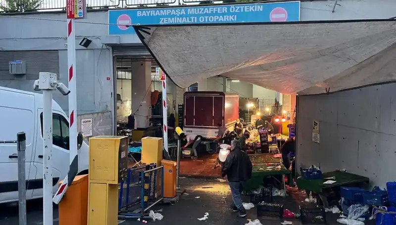 Biber Gazı Alarmı: Pazar Yeri Kaosa Dönüştü