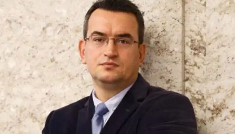 DEVA Partisi Kurucu Üyesi Metin Gürcan: Hayatı ve Başarıları