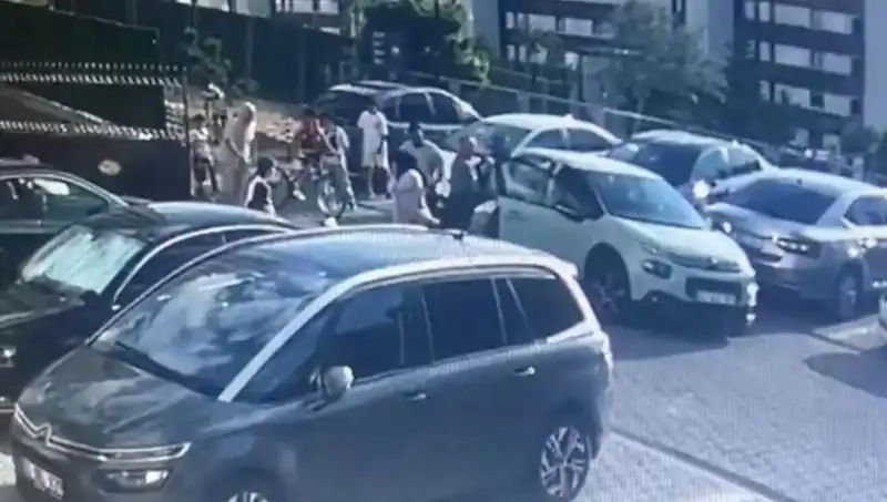 Eşi ve Yakınlarını Arabayla Ezdi: Olayın Şok Edici Ayrıntıları