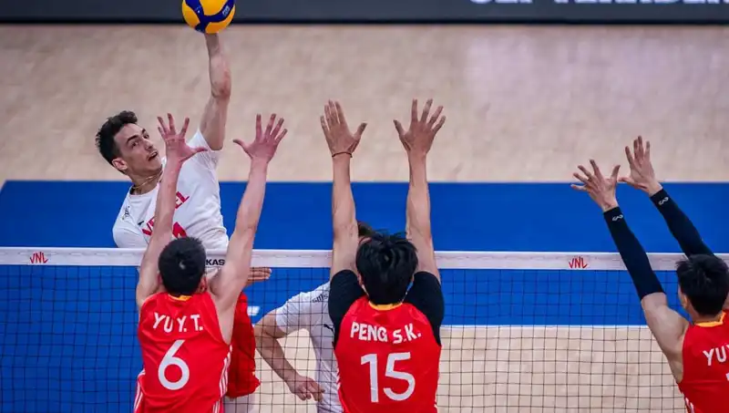 Türkiye'nin Filenin Efeleri, İlk Galibiyetini Tarihe Geçirdi!
