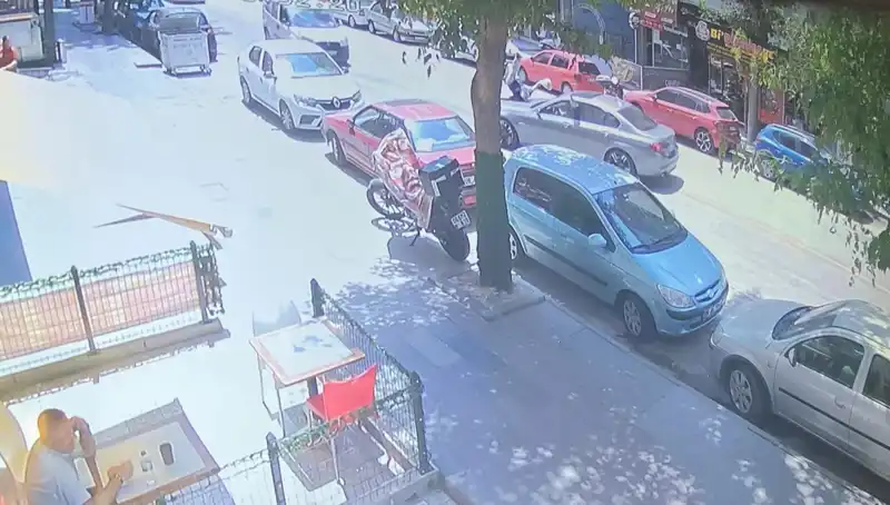 Karşıdan Karşıya Geçerken Araba Çarpan Yayanın Durumu Ciddiyetini Koruyor