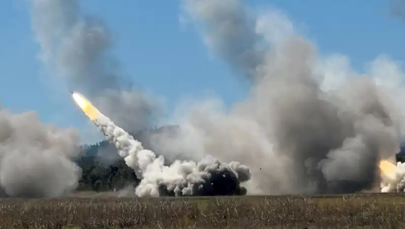 Avustralya'nın En Büyük Askeri Tatbikatı: HIMARS Atışı ile Tarih Yazıldı