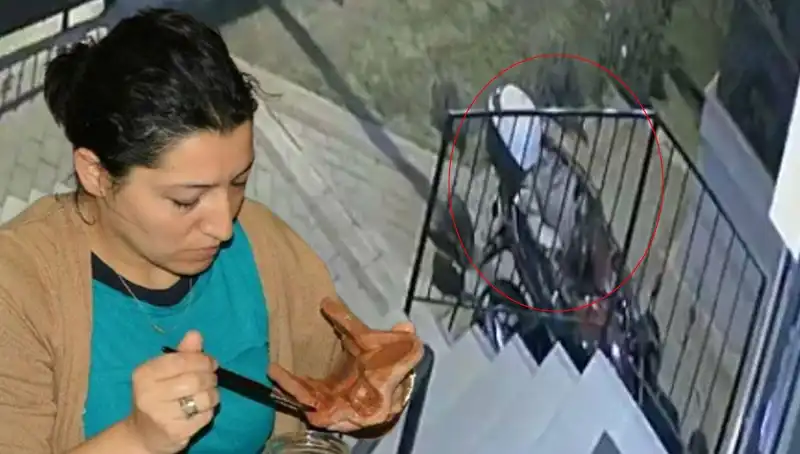 5’inci Kattan Düşüp Hayatını Kaybeden Tuğba’nın Ölümü Sır Perdesini Aralayabilir mi?