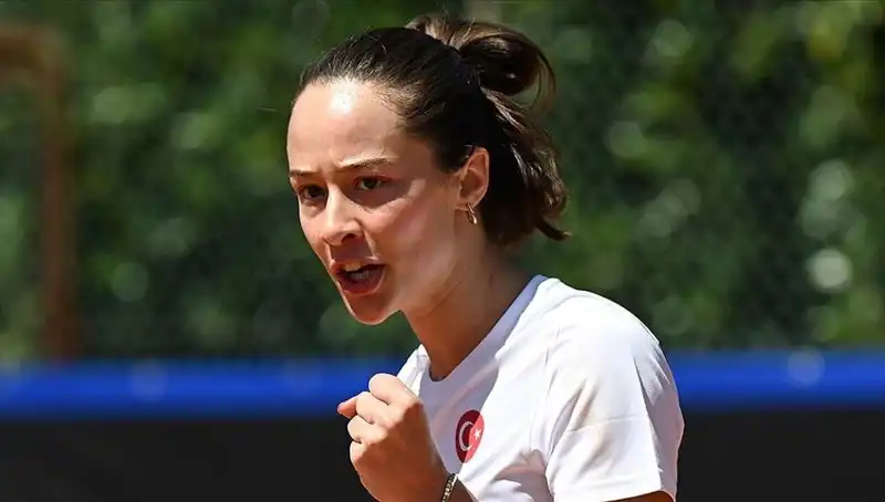 Milli Tenisçi Zeynep Sönmez, Büyük Finalde Zirveye Koşuyor!