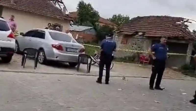 Cinayet Sonrası Kaçış ve Tuvaletteki Kaçış: Şoke Eden Olay