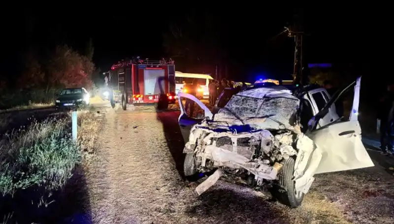 Ciple Traktör Çarpıştı: 5 Kişi Yaralandı, Kazanın Ardındaki Sır Nedir?
