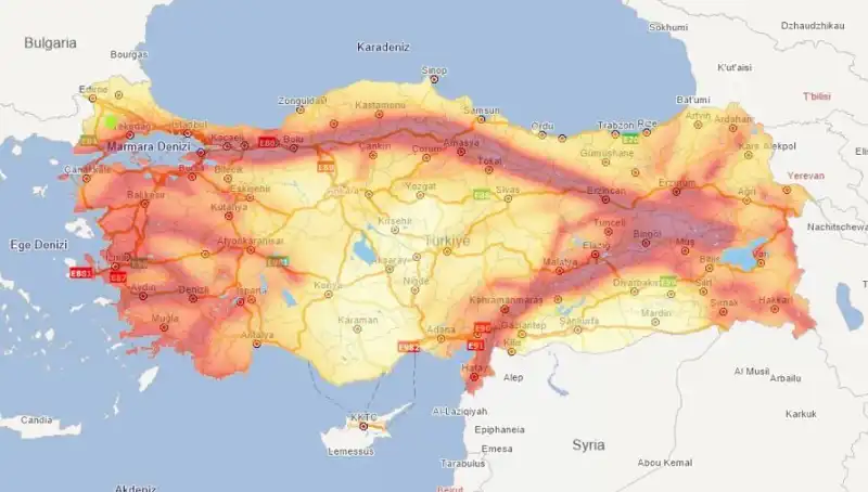 Deprem Riski Haritası Güncellendi: 45 İl, 110 İlçe Tehlike Altında!