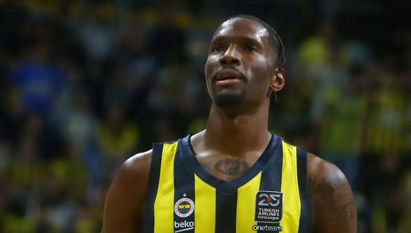 Nigel Hayes-Davis'in Yeni Takımı: Gelecek Yıldız İçin Ne Anlama Geliyor?