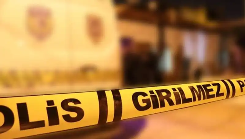 İzmir'de Aile İçi Kavga: Tek Çocuk Evsiz Kaldı, 4 Yaralı