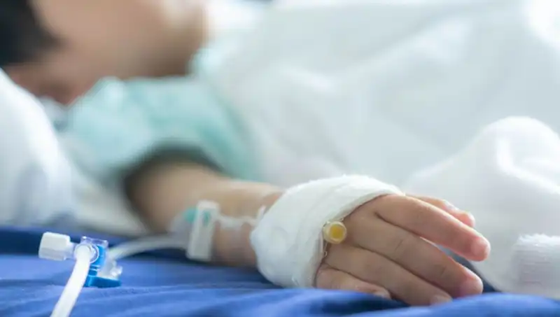 Tehlikeli Mıknatıs Oyunu: 7 Yaşındaki Çocuk Hayatını Kıl Payı Kurtardı
