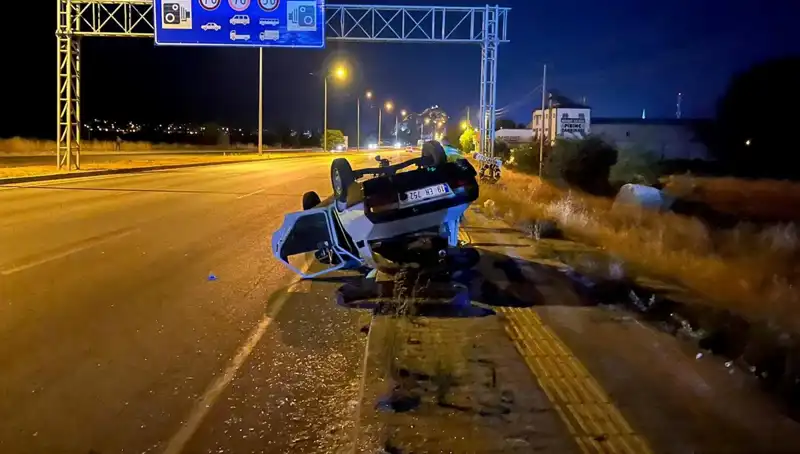 TIR ile Otomobil Çarpıştı: Dehşet Veren Kaza Sonrası Sürücü Yaralı