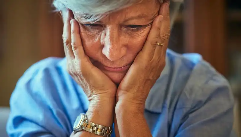 40'lı Yaşlarda Alzheimer: Erken Uyarı İşaretine Dikkat Edin