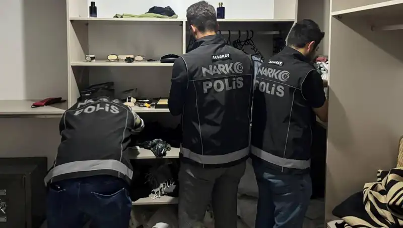 Uyuşturucu Operasyonunda F Serisi Dolarlar Şaşkınlık Yarattı!