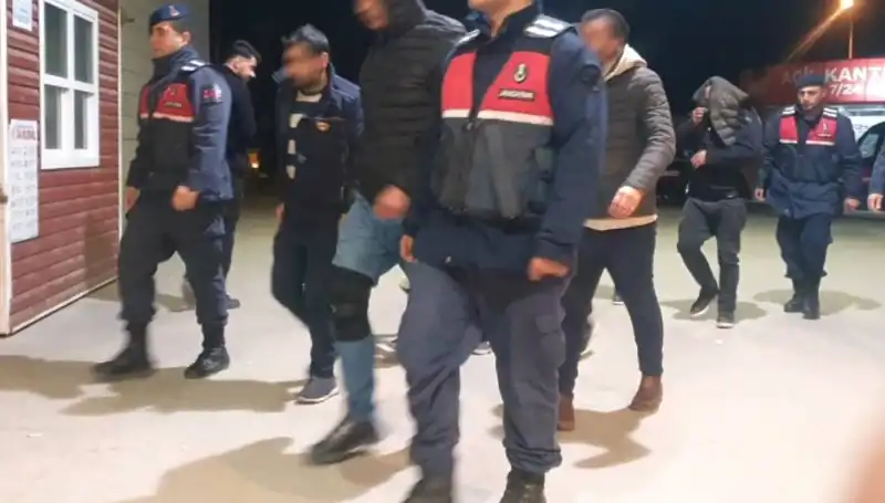 Bağ Evinde Düzenlenen Uyuşturucu Partisine Büyük Baskın: Çarpıcı Detaylar Ortaya Çıktı