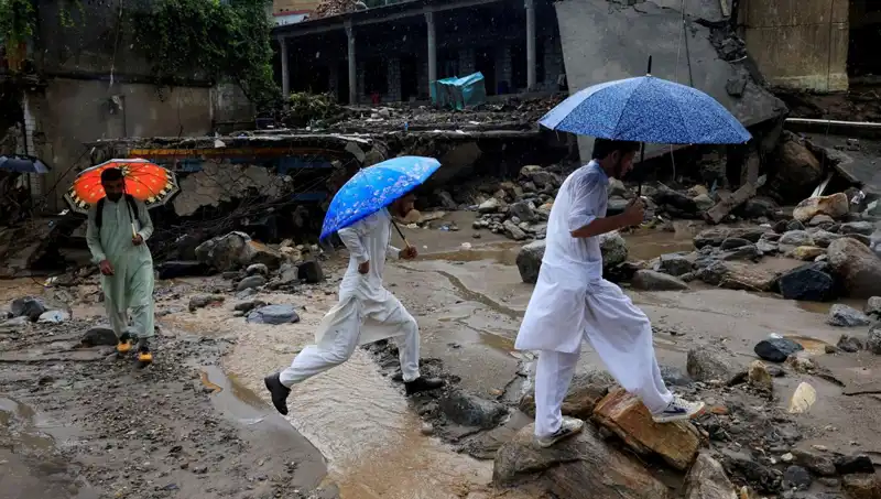 Pakistan'da Sel Felaketi: DSÖ'den Kritik Tıbbi Malzeme Desteği