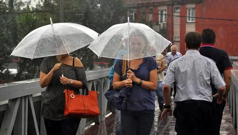 Bu Hafta Sonu Hava Durumu: Sıcaklık ve Sağanak Yağışlara Dikkat!