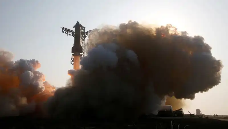 Starship Roketi 9'uncu Testte Kontrolden Çıktı: Uzay Macerası Sürecek mi?