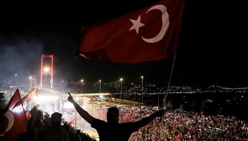 15 Temmuz'un Anısına: "En Uzun Gece" Gösterimi Külliye'de Yapılacak