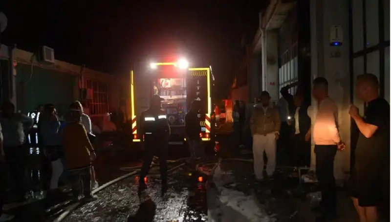 Gözlük Fabrikasında Çıkan Yangın Korkuttu: Olayın Ardından İlk Açıklamalar Geldi