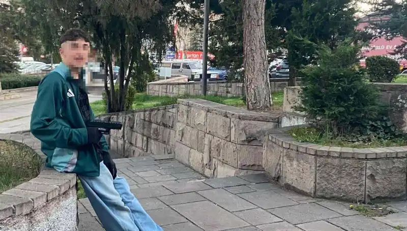 Yol verme kavgası sona erdi: Üç kardeş ve babaları tutuklandı