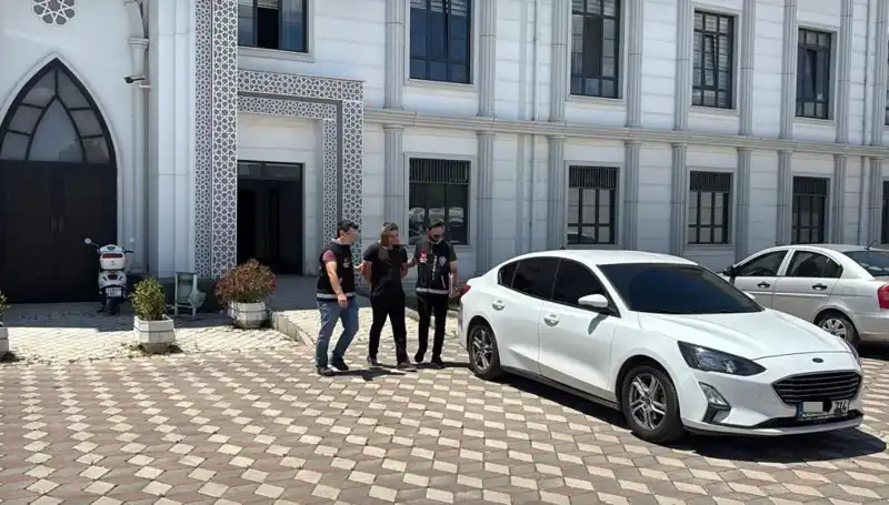 Kocaeli'de Cinayet Şoku: Katil Zanlısı Tutuklandı, Olayın Ayrıntıları Şaşırtıyor!