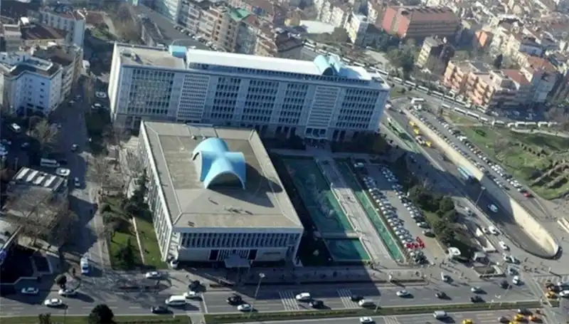 İBB Soruşturmasında Şok Detaylar: "Enderun" WhatsApp Grubu Gündemde!
