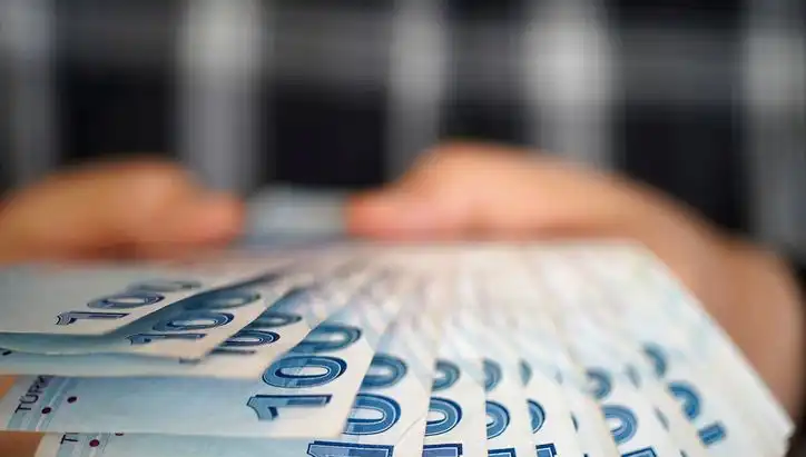Emekli Promosyon Kampanyaları 2025: Bankalardaki Rekabet Hız Kesmeden Devam Ediyor!